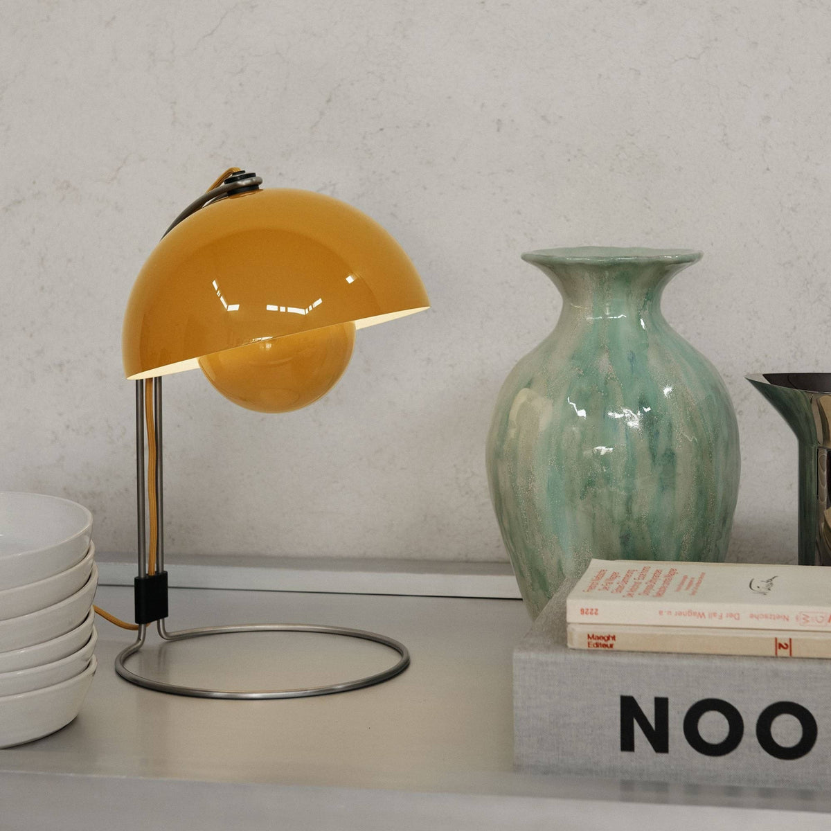 Dome shaped metal desk lamp